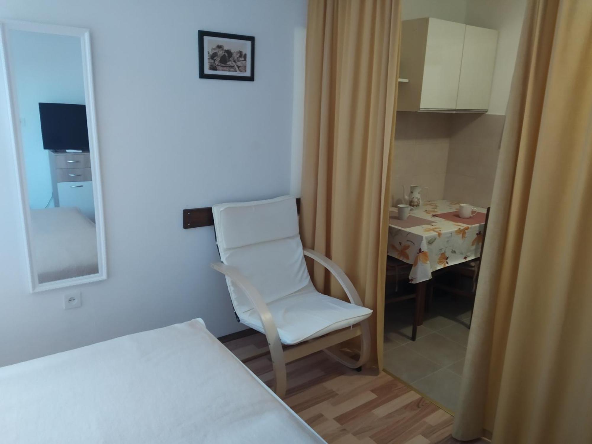 Apartment Petra Brodarica  Rom bilde