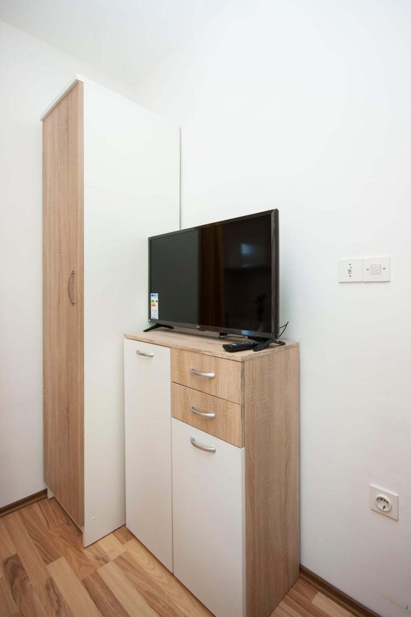 Apartment Petra Brodarica  Rom bilde